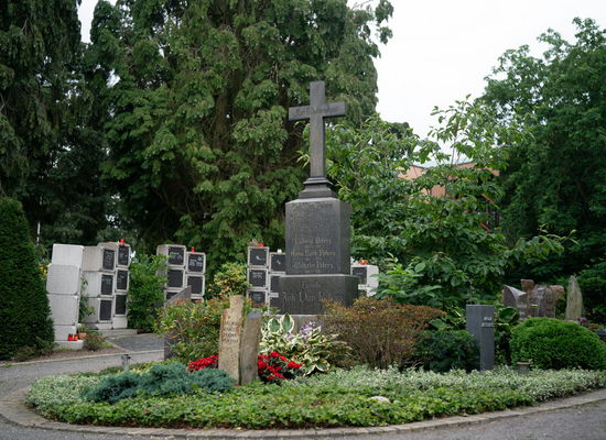 Friedhof Viersen an der Löh, Memoriengarten
